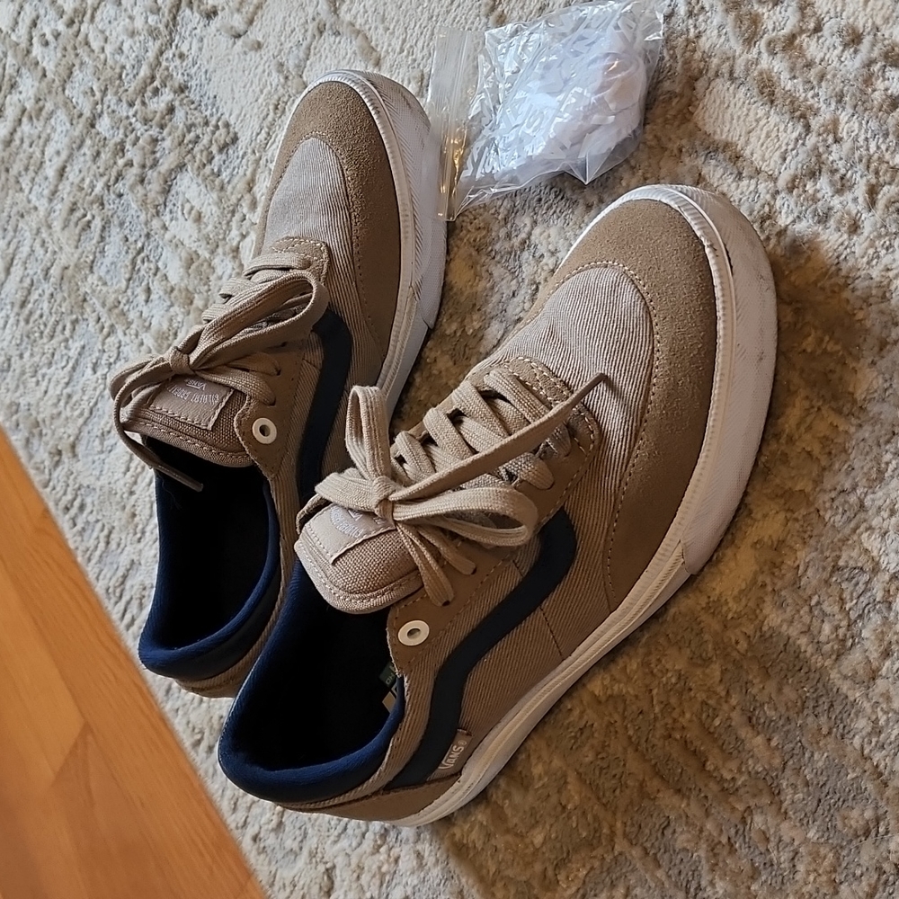 Vans Gilbert Crockett